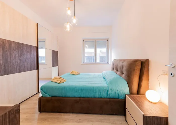 Guesthost - Station Modern & Apartment! דירה פסקרה